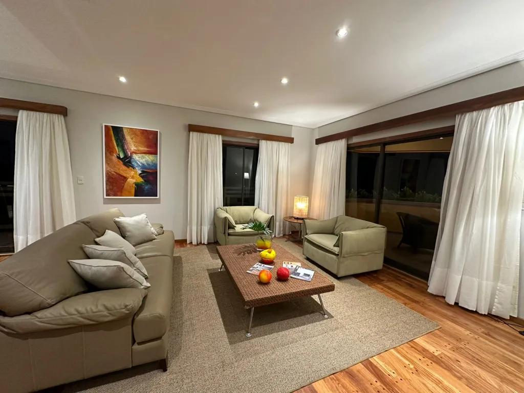 Alq dpto de 160 m2, 3 D, 2 coch. Zona Brasilia y España — foto 3