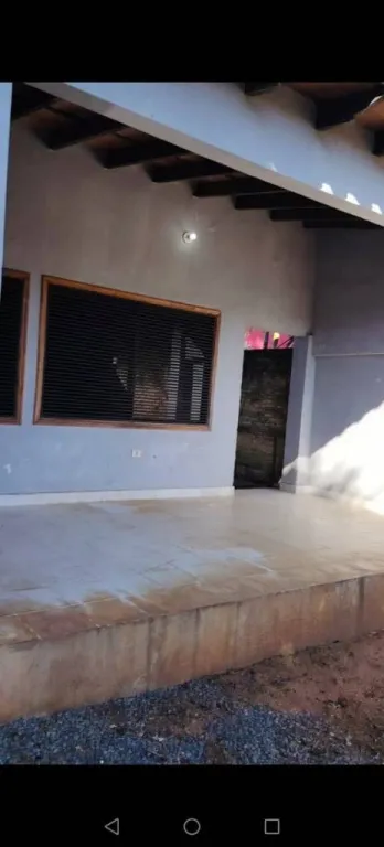 VENDO CASA EN NEMBY - BARRIO CAAGUAZU CON QUINCHO Y GARAJE PARA 3 — foto 2