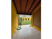 VENDO CASA EN SAN LORENZO - BARRIO SINALCO, LAS FLORES CASI YPATI