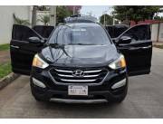 VENDO HYUNDAI SANTA FE AÑO 2014 MOTOR 2.2 DIESEL AUTOM A.A INTERIOR CUERO LLANTAS DEPORTIV