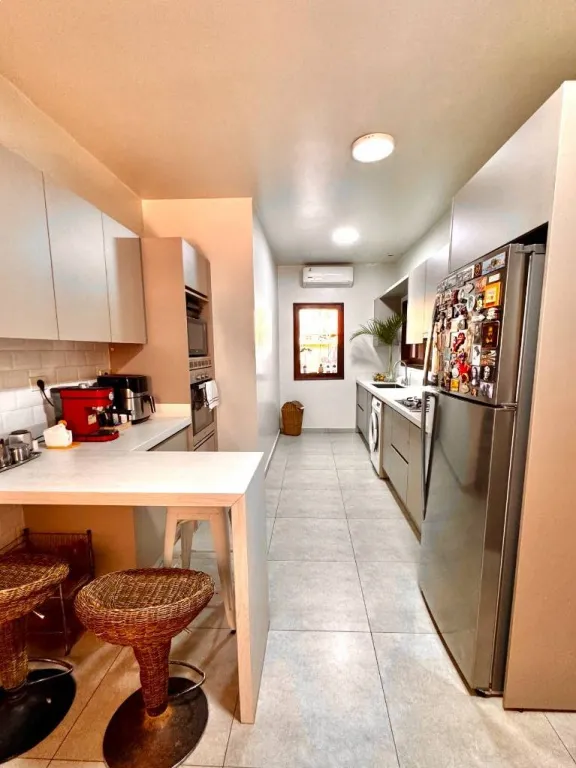 EN VENTA CASA EN BARRIO SAN JORGE, ASUNCIÓN — foto 2