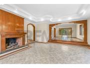 RESIDENCIA CON PISCINA EN RECOLETA
