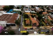 VENDO AMPLIO TERRENO EN ESTRATÉGICA UBICACIÓN EN BARRIO LOS LAURELES