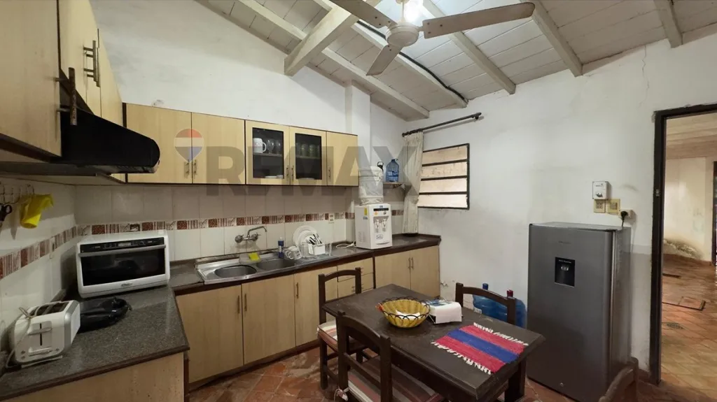 Vendo Casa a 1 cuadra de Carlos A. Lopez - Sajonia, Asunción — foto 2