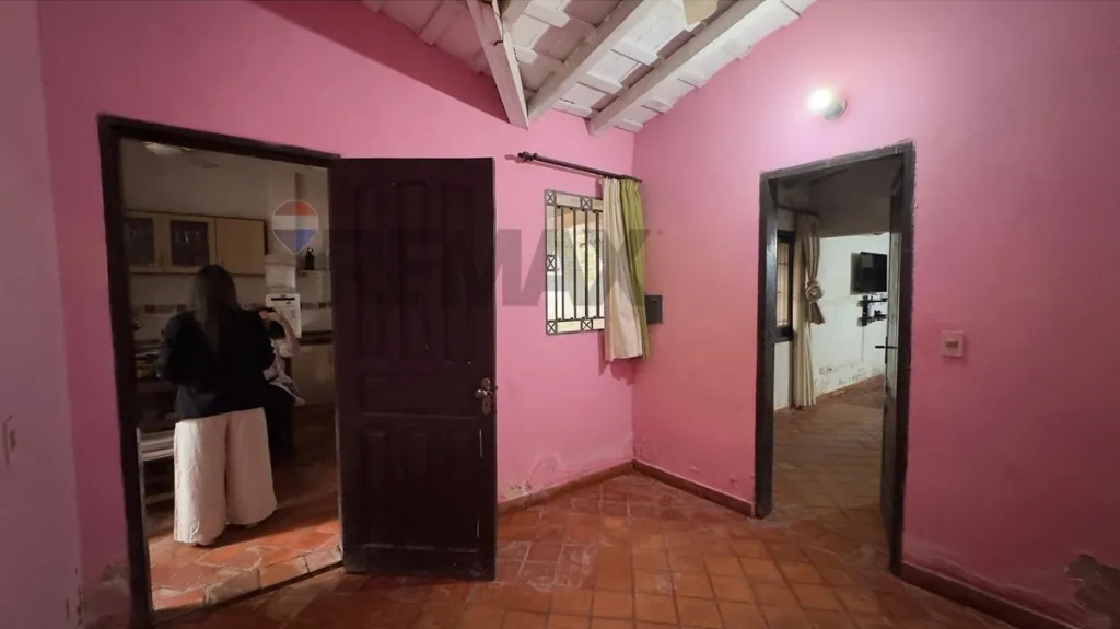 Vendo Casa a 1 cuadra de Carlos A. Lopez - Sajonia, Asunción — foto 3