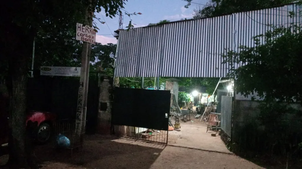 Terreno en venta con construcción a demoler — foto 2