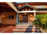 CASA EN VENTA | CUATRO MOJONES – LAMBARÉ