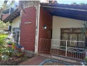 Vendo Casa de 4 dormitorios en Lambare zona supermercado El Pueblo y Canal 13
