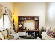 Casa + Salón Comercial en venta