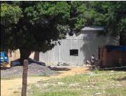 VENDO CASA CON AMPLIO TERRENO EN MARIANO ROQUE ALONSO